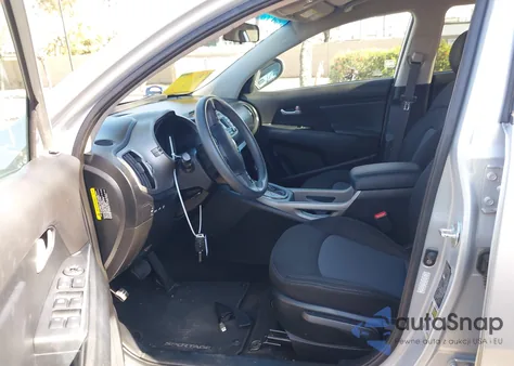 2016 Kia Sportage Lx z USA, uszkodzony, nr VIN KNDPB3AC0G7796463